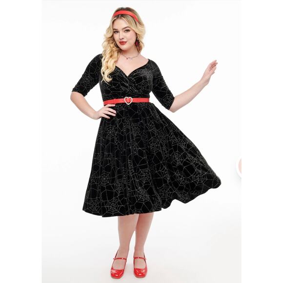 Unique Vintage 1950’s Black Velvet Spiderweb Marceline Swing Dress M NWOT - Picture 1 of 4